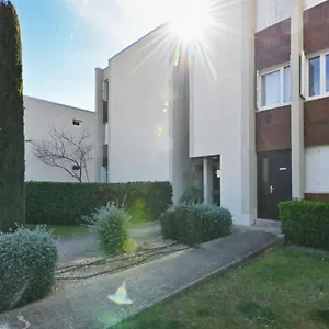 Charming Studio In With Sea View And Swimming Pool Appartement